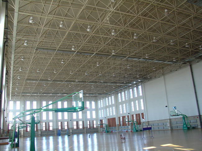 阿勒泰篮球馆网架